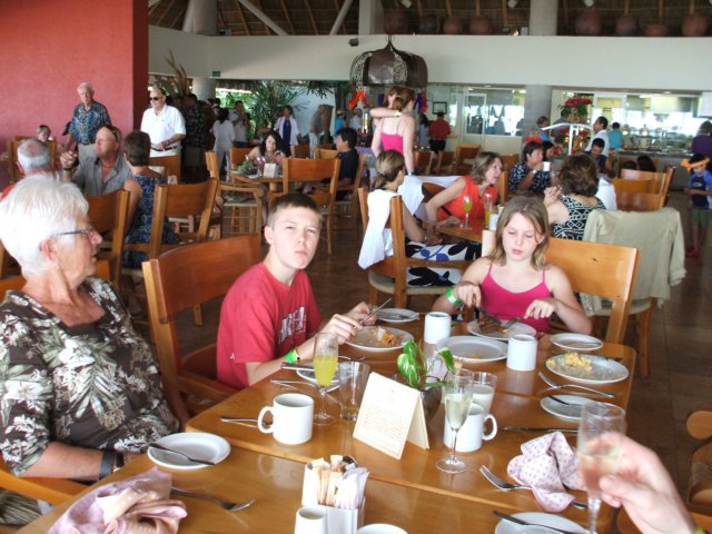 bethaidansuttonatsheratonbreakfast.jpg