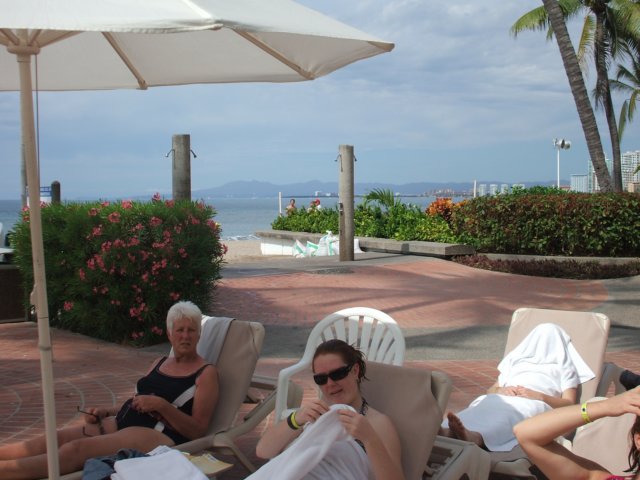 bethkirstenatsheratoninpv2.jpg