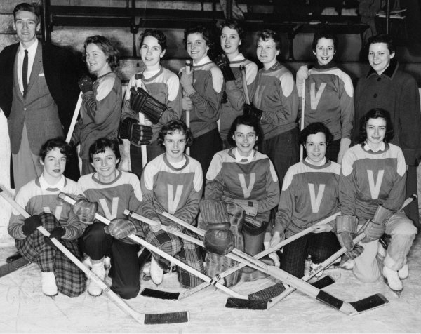 beths_hockey.jpg