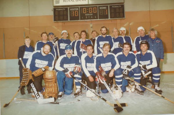 hodgsons_bashers_bills_team.jpg