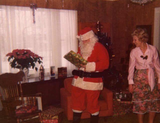 santa_and_eliza.jpg
