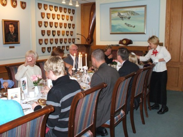kooks_b_day_the_table.jpg