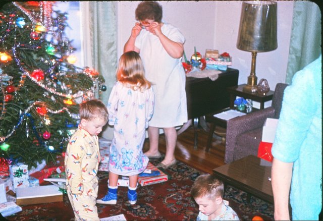 xmasnsjamiejanicemomrobb.jpg