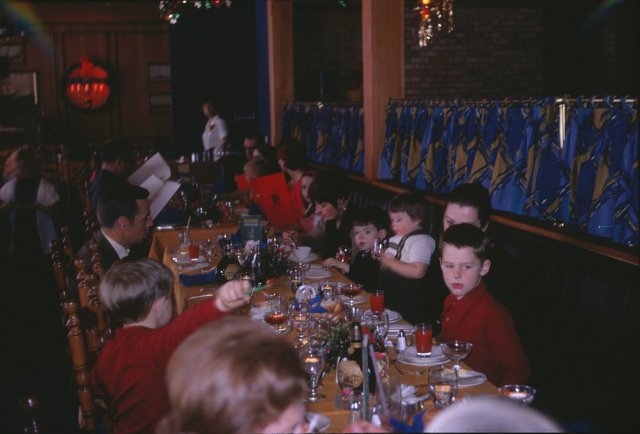hodgsonmacsatdinner.jpg