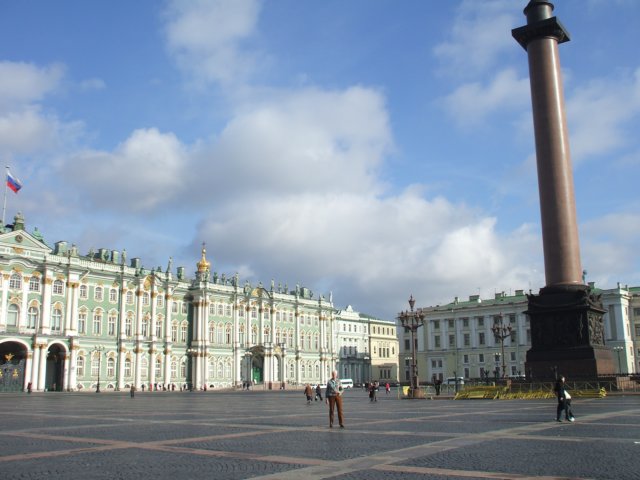 squareinstpetersburg2.jpg