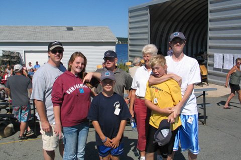 robbvictoriaaidanwaynebethaustincaminriverportsharkfestival.jpg