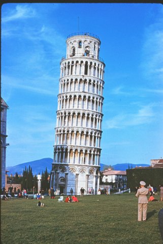 bethtriptoitalypisa2.jpg