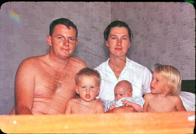 familyaustralia1965.jpg