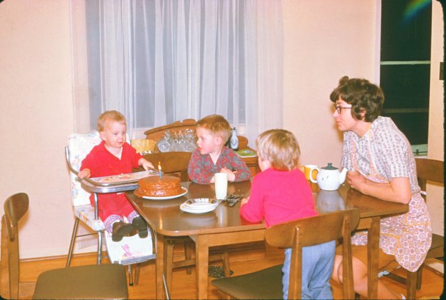 jamietalkingitup1966.jpg