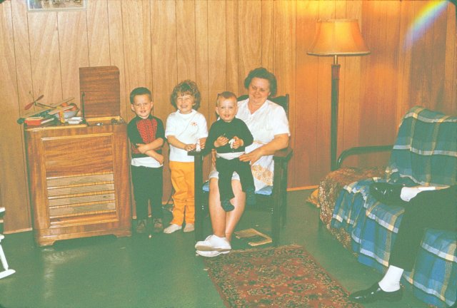 mommacjanicerobbjamieinns.jpg