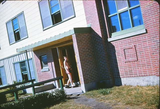 penholdplanteatbarracks.jpg